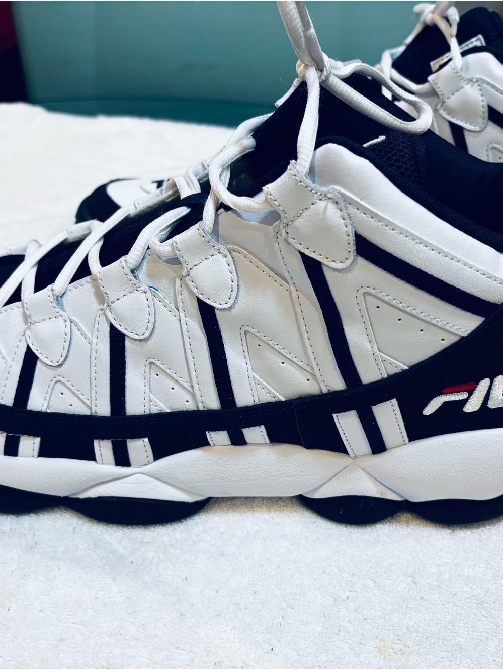 Brand New Sneakers By FILA - Size 16 - Box 85 - Picture 2 of 8